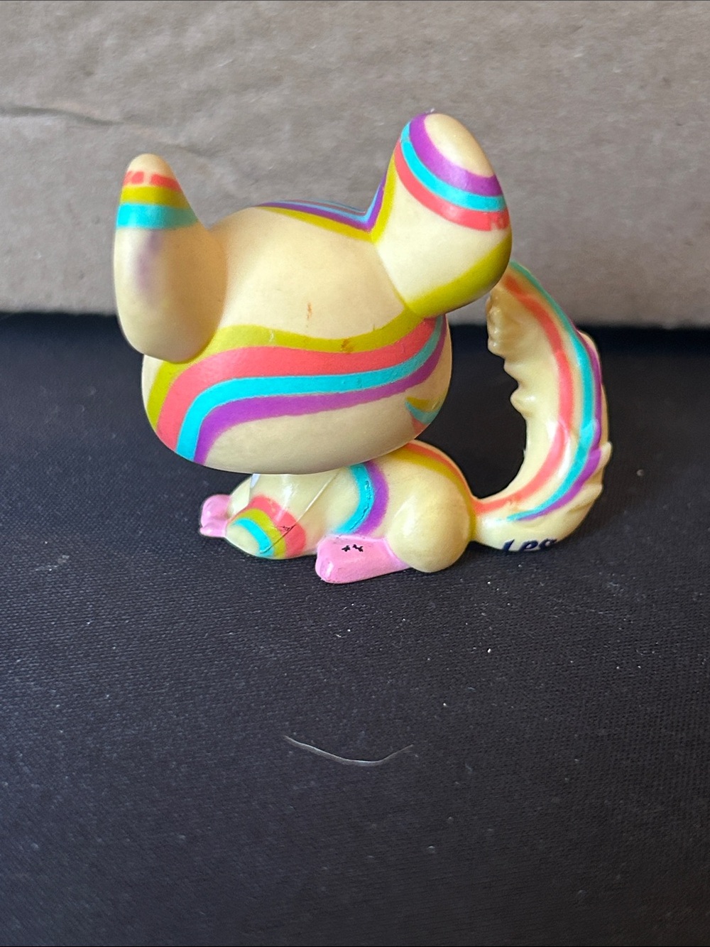Littlest Pet Shop Chinchilla - Picture 2 of 5
